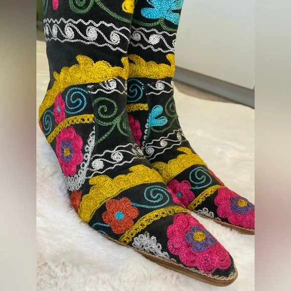 ⚡️Stunning Vintage 90s Neon Floral PSYCHEDELIC Embroidered Kilim Art Heeled Boot - Picture 8 of 16